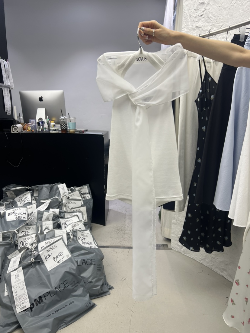 NOVUS韓國東大門代購女士新款人氣時尚吊帶背心兩種穿法圍巾NOVUS吊帶/背心圖色1