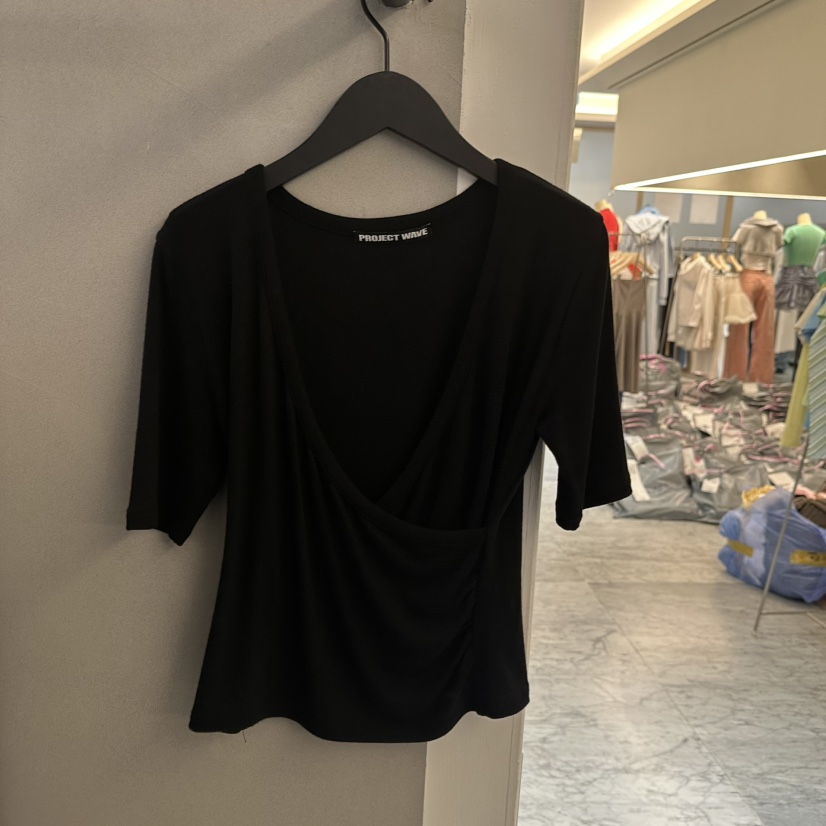 PROJECT WAVE-P韓國代購女士新品職業熱賣時尚人氣26春夏T恤PROJECT WAVET恤圖色2黑色