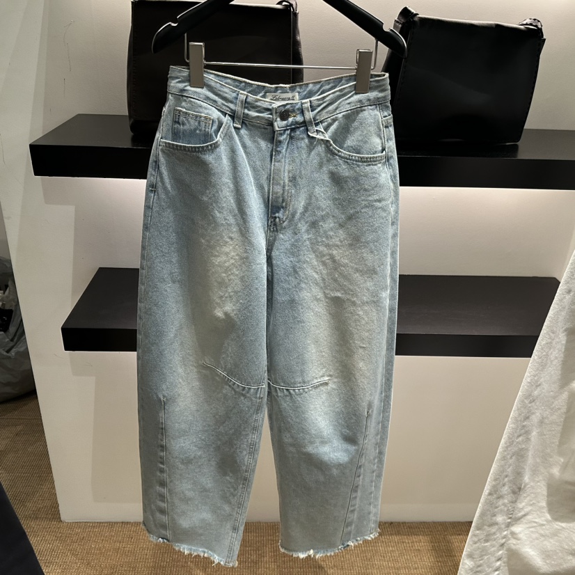 FEBRUARY 11韓國東大門直郵女裝新款熱賣時尚職業牛仔褲FEBRUARY 11牛仔褲圖色1