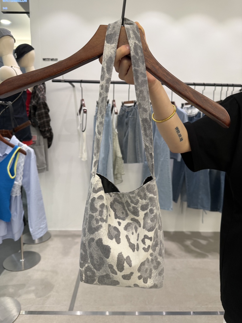 WATERMELON韓國代購女裝新品人氣時尚推薦職業單肩斜跨包WATER MELON單肩/斜跨包