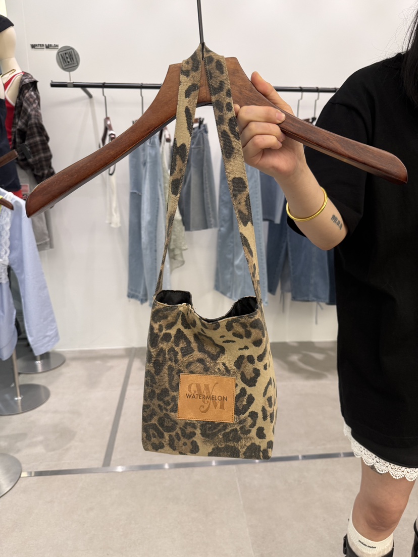 WATERMELON韓國代購女裝新品人氣時尚推薦職業單肩斜跨包WATER MELON單肩/斜跨包圖色1