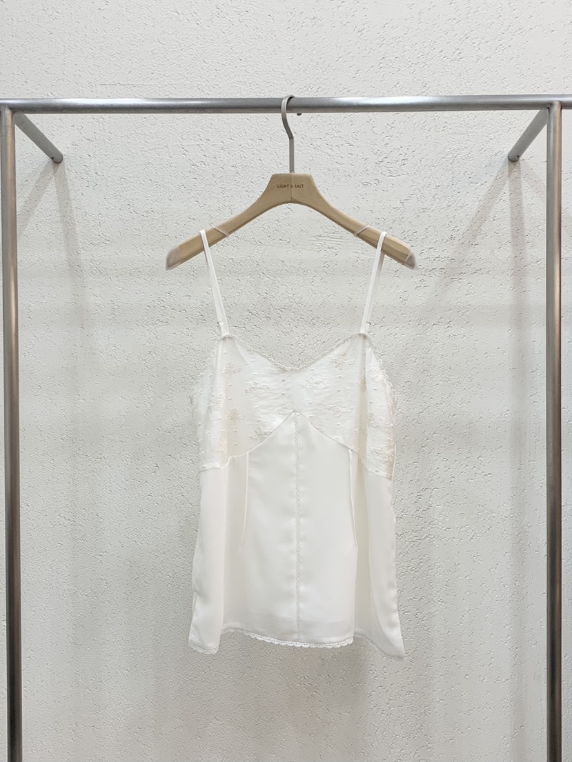 LIGHT AND SALT韓國東大門代購女裝新款人氣吊帶背心刺繡蕾絲LIGHT AND SALT吊帶/背心圖色1