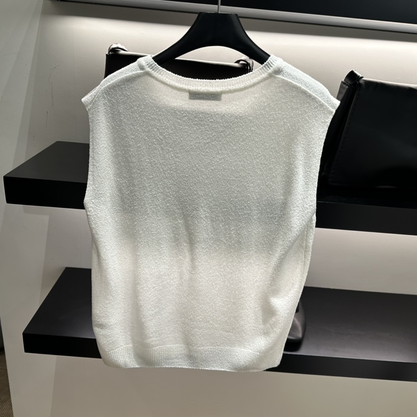 FEBRUARY 11韓國直郵實拍女士新品人氣時尚熱賣吊帶背心FEBRUARY 11吊帶/背心