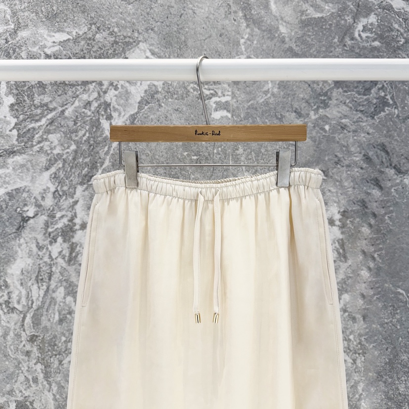 ROOKIE BUD韓國直郵女士新款職業推薦休閑熱賣人氣時尚長裙ROOKIE BUD-L長裙