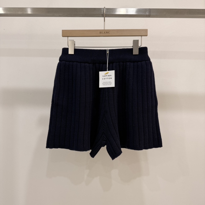 BLANC-A韓國東大門直郵女裝新款時尚休閑人氣熱賣職業短褲BLANC-A短褲圖色1