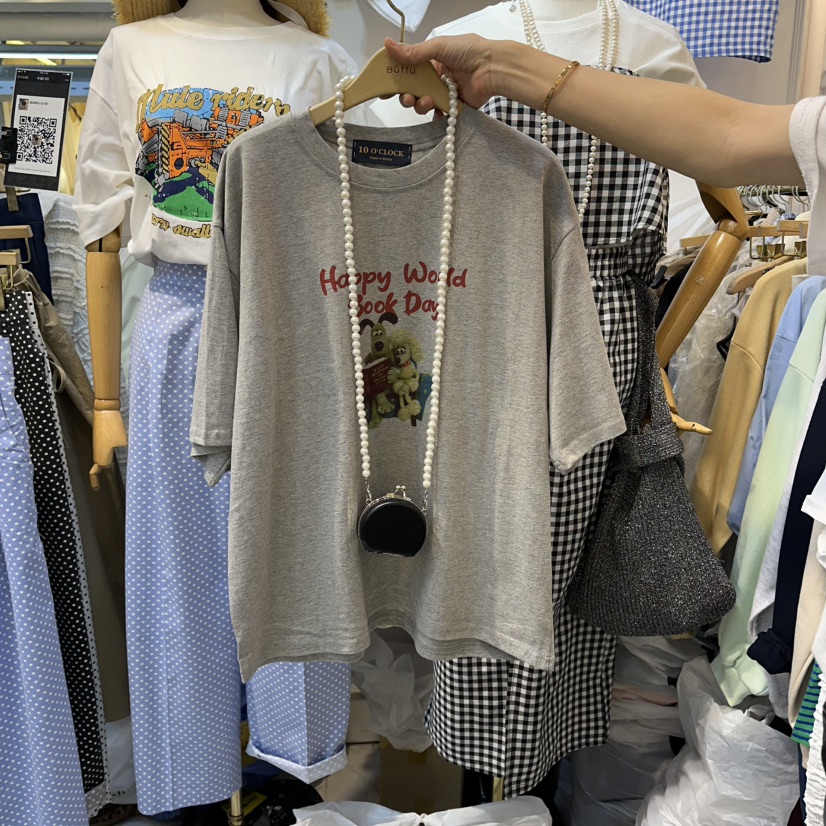 BUTTU/10 OCLOCK韓國代購女士新品推薦時尚人氣T恤史努比BUTTU/10 OCLOCKT恤圖色2