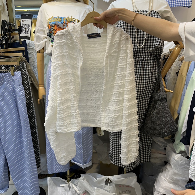 BUTTU/10 OCLOCK韓國代購女士新品人氣夾克荷葉邊連帽衫拉鏈BUTTU/10 OCLOCK夾克圖色2