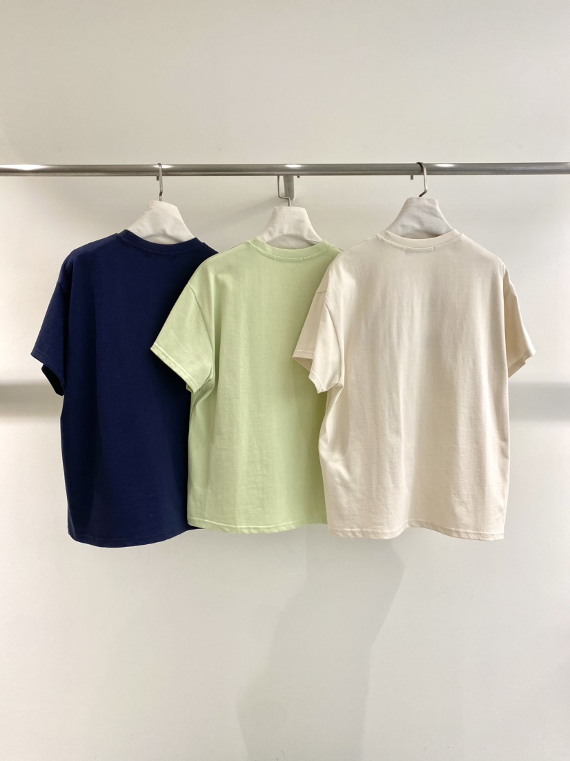 1968韓國直郵實拍女裝新品休閑推薦人氣26春夏時尚T恤刺繡1968/YEOUYAT恤