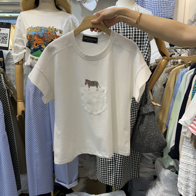 BUTTU/10 OCLOCK韓國東大門直郵女士新款熱賣T恤不含項鏈口袋蕾絲BUTTU/10 OCLOCKT恤圖色1