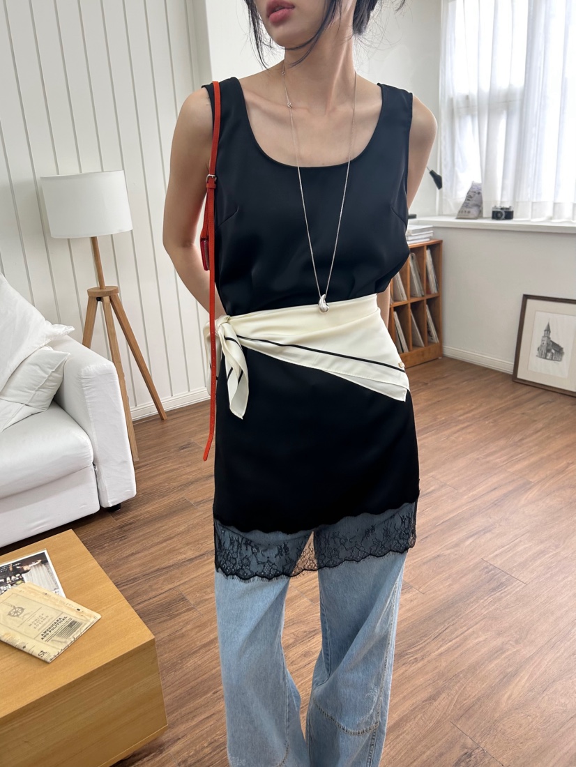 ME MO韓國代購女裝新品熱賣人氣推薦真品26春夏連衣裙緞面ME MO連衣裙