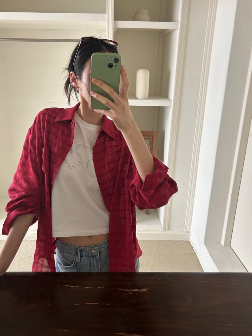 ME MO韓國直郵女裝新款熱賣時尚襯衫蕾絲衫不含內搭格紋ME MO襯衫/蕾絲衫