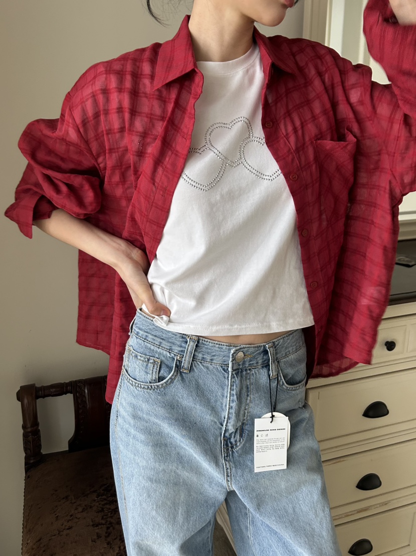 ME MO韓國直郵女裝新款熱賣時尚襯衫蕾絲衫不含內搭格紋ME MO襯衫/蕾絲衫