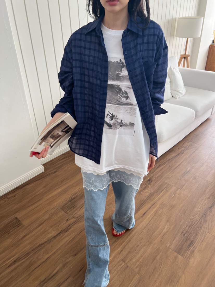 ME MO韓國直郵女裝新款熱賣時尚襯衫蕾絲衫不含內搭格紋ME MO襯衫/蕾絲衫