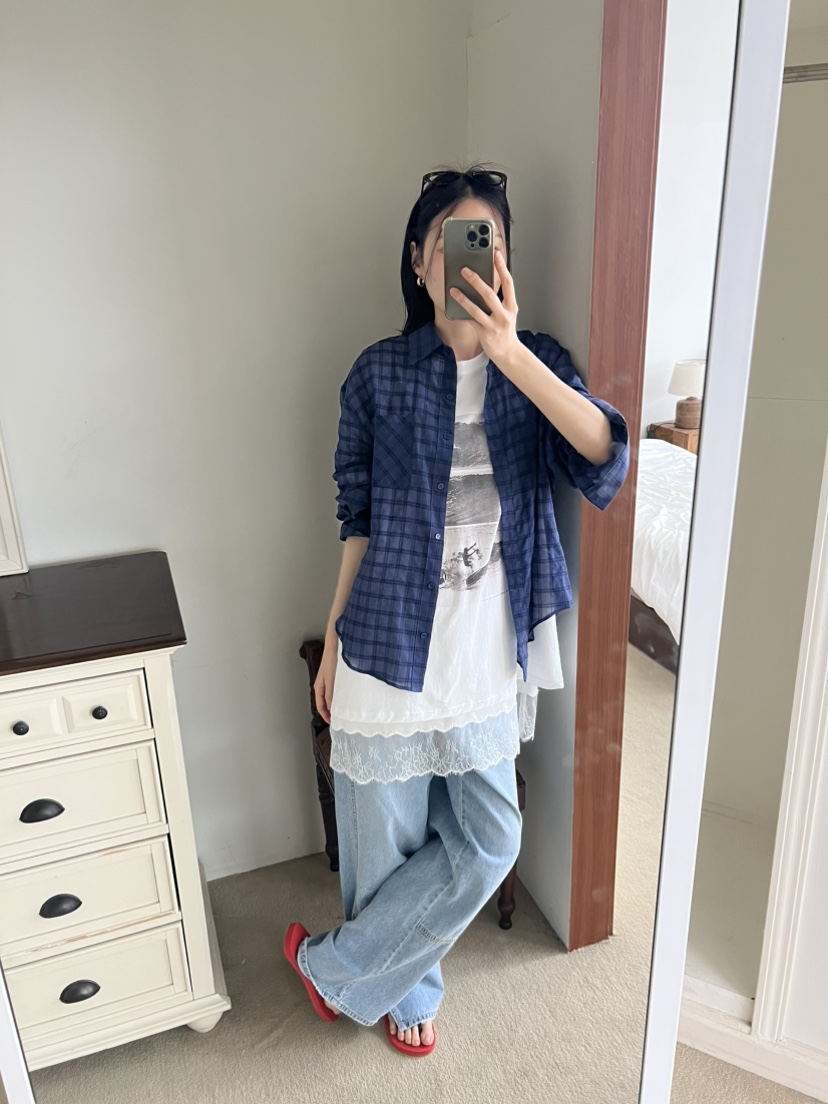 ME MO韓國直郵女裝新款熱賣時尚襯衫蕾絲衫不含內搭格紋ME MO襯衫/蕾絲衫