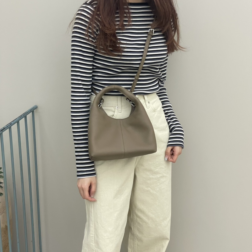 J PLACE東大門直郵女士新品職業26春夏熱賣時尚人氣手提包J PLACE手提包