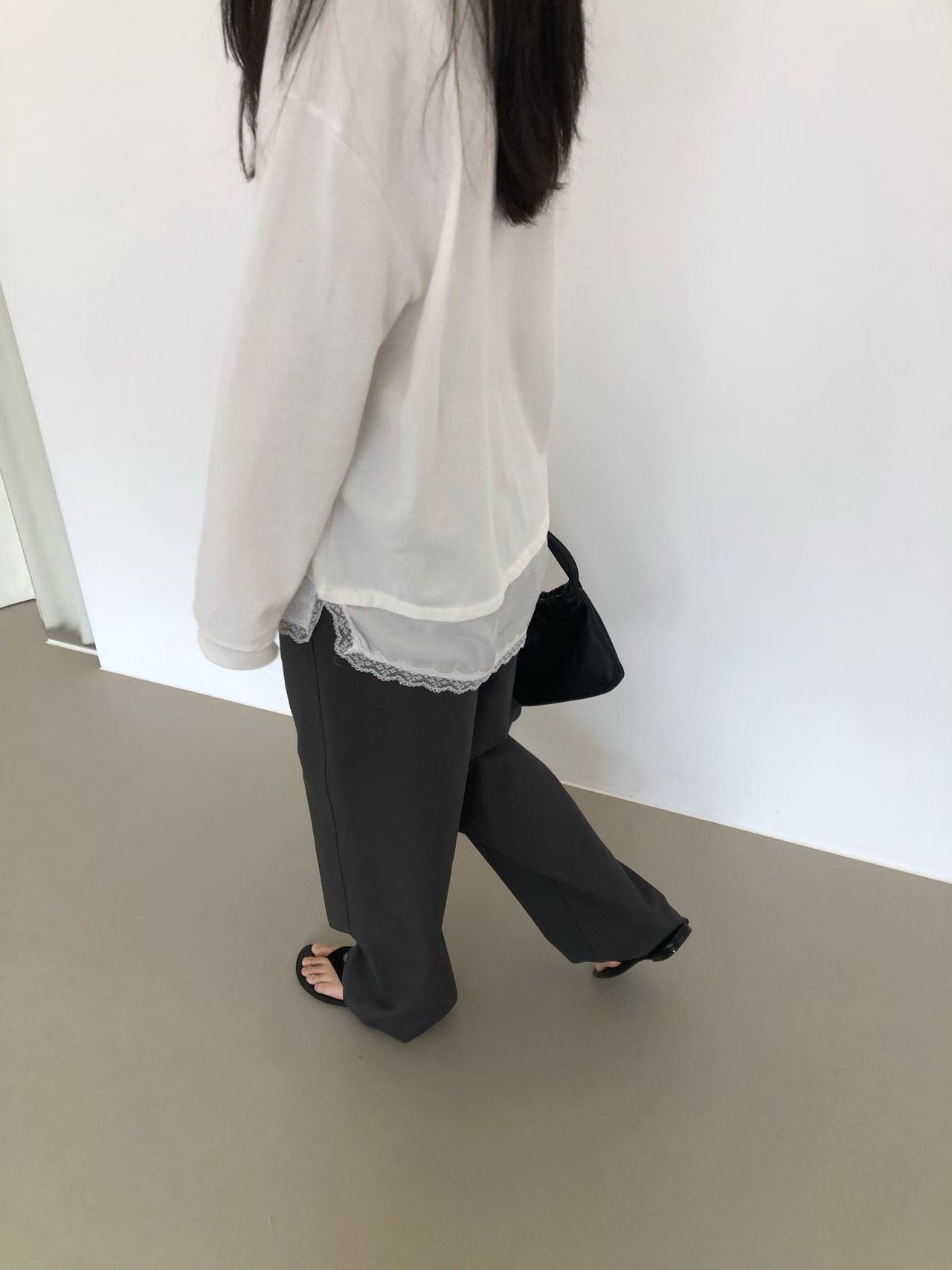 WEATHER韓國代購女裝新款熱賣休閑職業衛衣不含內搭V領蕾絲GOBSLMURI-ot衛衣