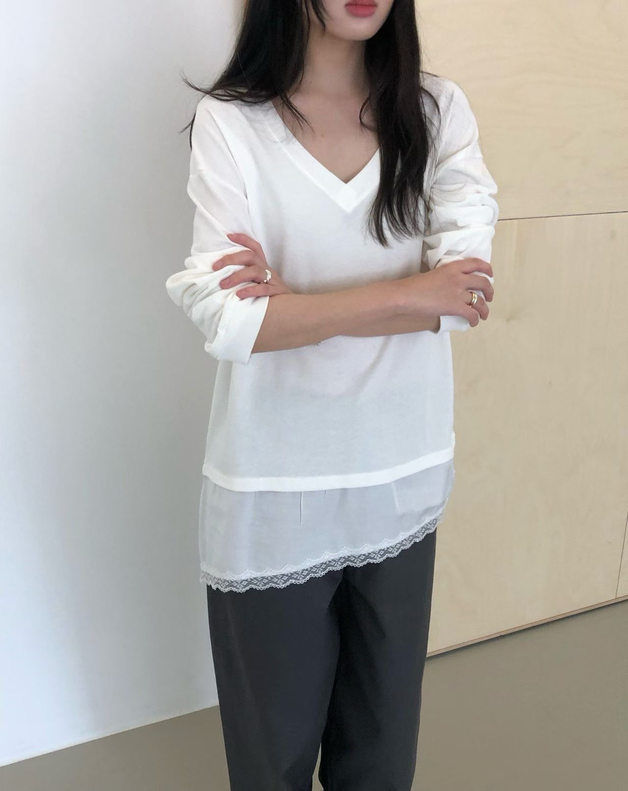 WEATHER韓國代購女裝新款熱賣休閑職業衛衣不含內搭V領蕾絲GOBSLMURI-ot衛衣圖色1