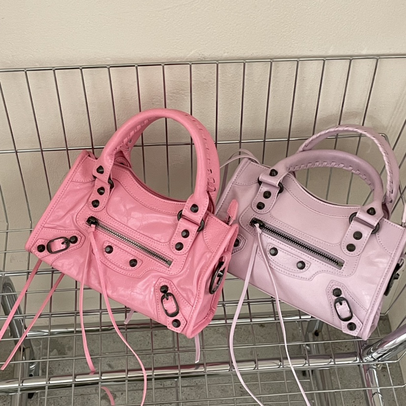 J PLACE東大門實拍女裝新款職業休閑熱賣真品26春夏手提包J PLACE手提包