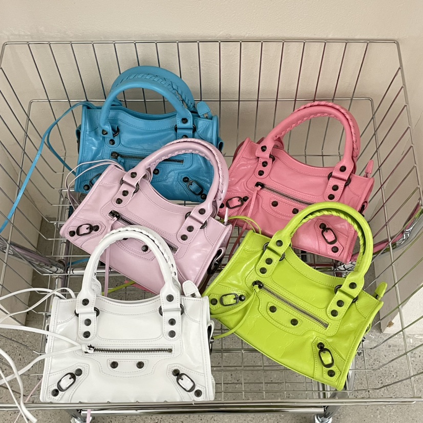 J PLACE東大門實拍女裝新款職業休閑熱賣真品26春夏手提包J PLACE手提包