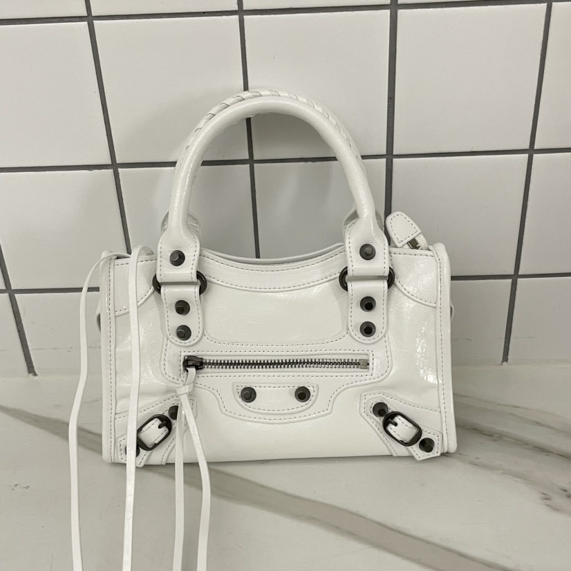 J PLACE東大門實拍女裝新款職業休閑熱賣真品26春夏手提包J PLACE手提包圖色1