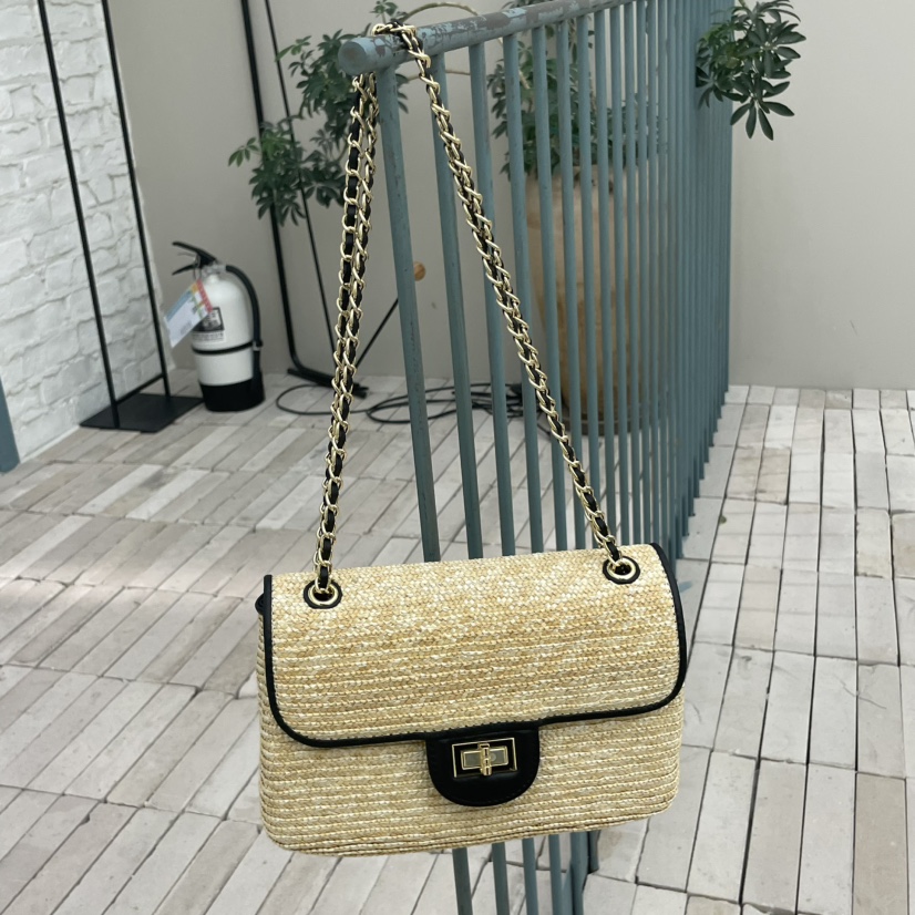 J PLACE東大門實拍女裝新品26春夏人氣職業熱賣單肩斜跨包J PLACE單肩/斜跨包圖色1