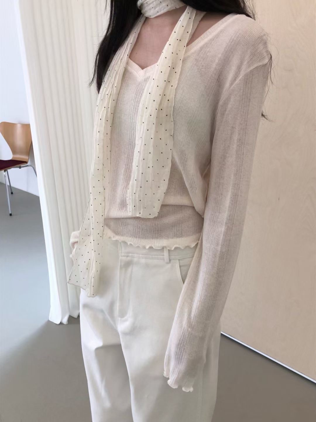 WEATHER東大門實拍女裝新款真品時尚人氣長袖T恤V領透明羅紋GOBSLMURI-ot長袖T恤圖色2