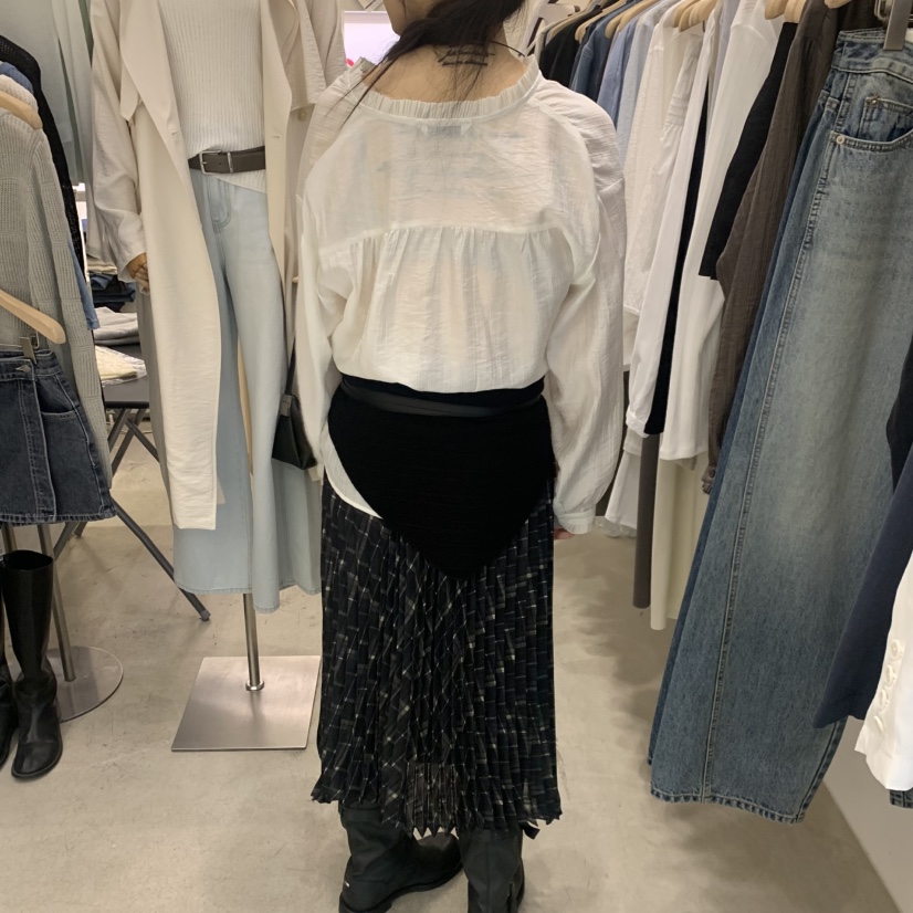 PHILO韓國代購女裝新款推薦休閑職業26春夏襯衫蕾絲衫荷葉邊PHILO襯衫/蕾絲衫