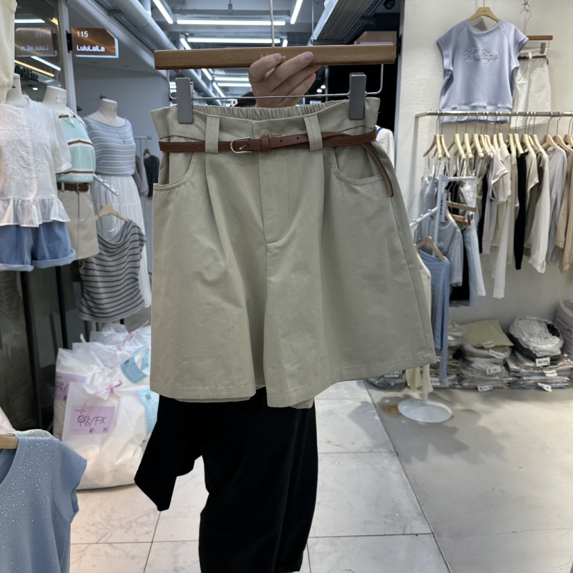 FLYFLY/LULULALLA/LIVE韓國代購女士新品真品短褲含腰帶FLYFLY/LULULALLA/LIVE短褲圖色2