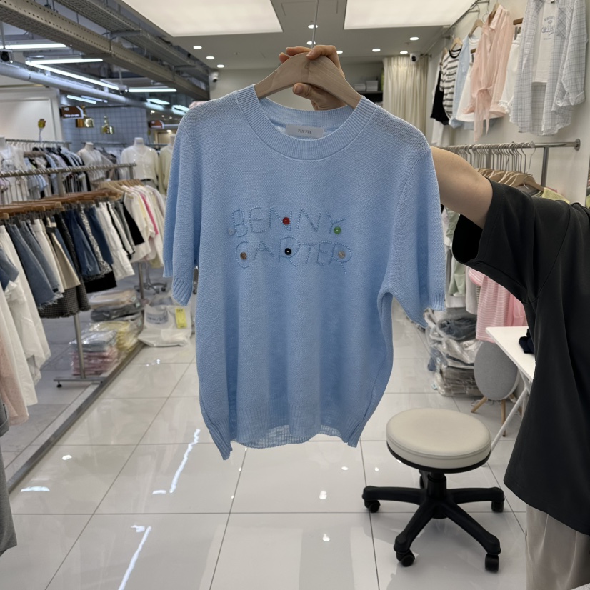 FLYFLY/LULULALLA/LIVE韓國代購女裝新品26春夏T恤紐扣FLYFLY/LULULALLA/LIVET恤圖色1