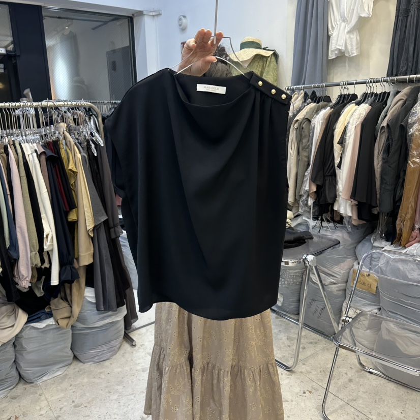 MARIGOLD東大門代購女士新品真品熱賣吊帶背心不對稱紐扣MARIGOLD吊帶/背心圖色3