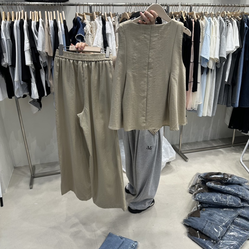 HOT PLACE/DREAM GIRIS/HOT ISSUE韓國直郵女裝新款推薦套裝套裝HOT PLACE/DREAM GIRIS/HOT ISSUE套裝