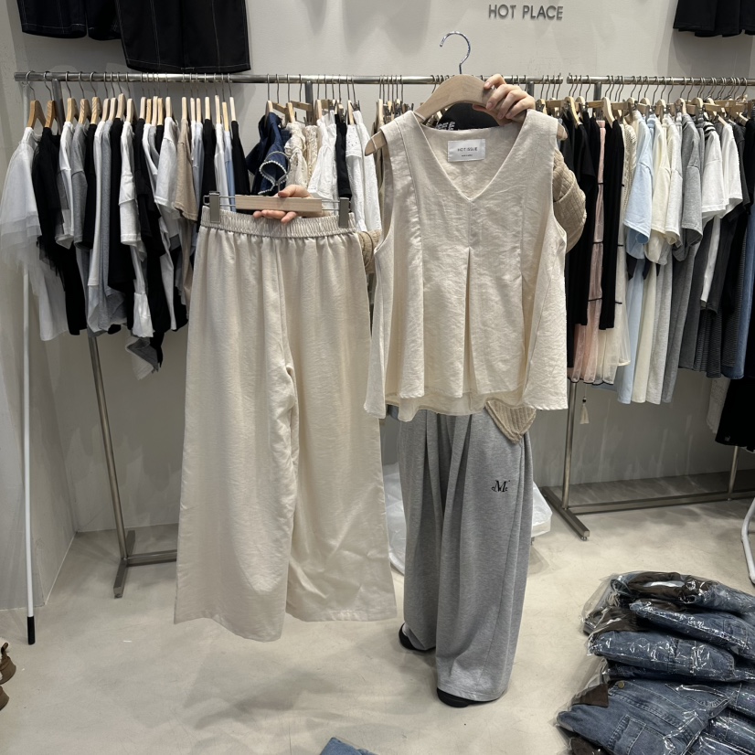 HOT PLACE/DREAM GIRIS/HOT ISSUE韓國直郵女裝新款推薦套裝套裝HOT PLACE/DREAM GIRIS/HOT ISSUE套裝圖色1