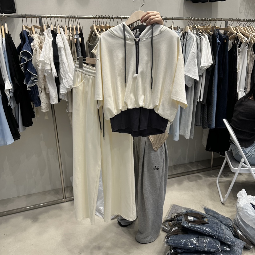 HOT PLACE/DREAM GIRIS/HOT ISSUE韓國直郵女裝新款時尚套裝連帽衫套裝HOT PLACE/DREAM GIRIS/HOT ISSUE套裝圖色2