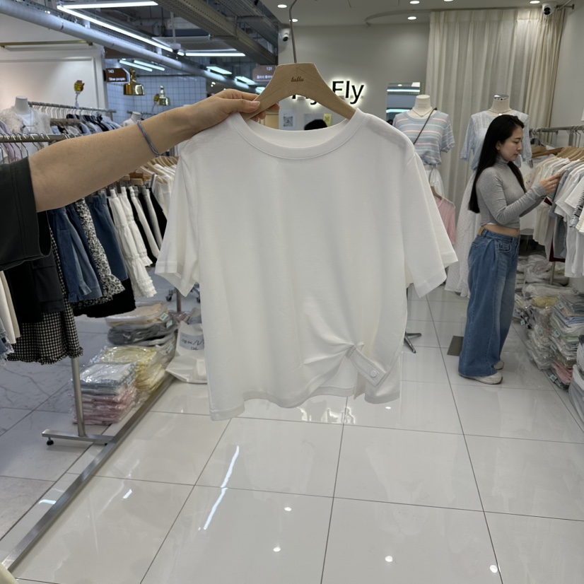 FLYFLY/LULULALLA/LIVE東大門代購女裝新款真品推薦T恤FLYFLY/LULULALLA/LIVET恤圖色1