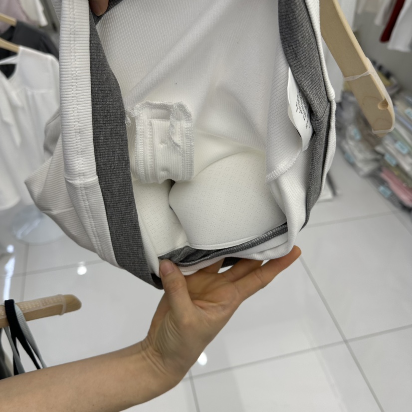 FLYFLY/LULULALLA/LIVE韓國代購女士新款時尚吊帶背心假兩件FLYFLY/LULULALLA/LIVE吊帶/背心