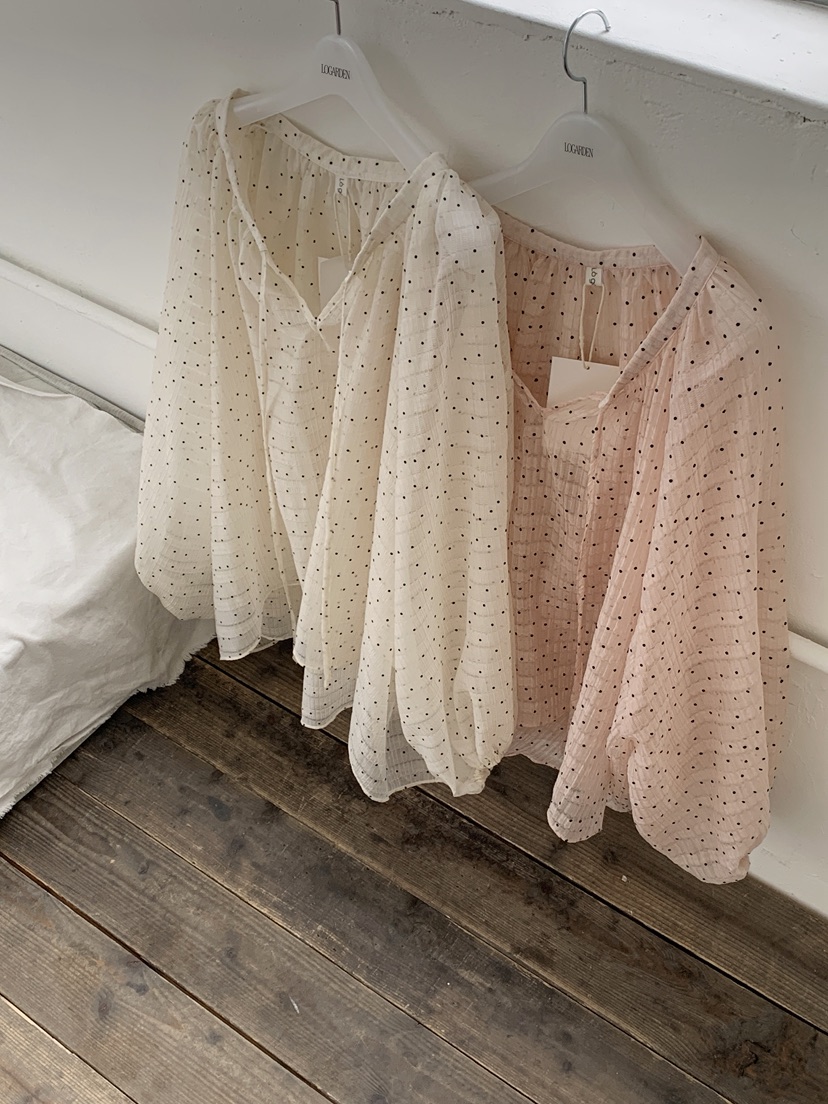 LOGARDEN東大門實拍女士新品推薦時尚26春夏襯衫蕾絲衫褶皺LO GARDEN襯衫/蕾絲衫