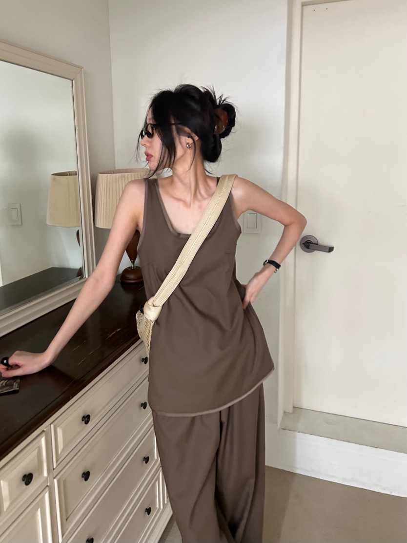 ME MO東大門代購女裝新品26春夏時尚職業熱賣人氣吊帶背心ME MO吊帶/背心