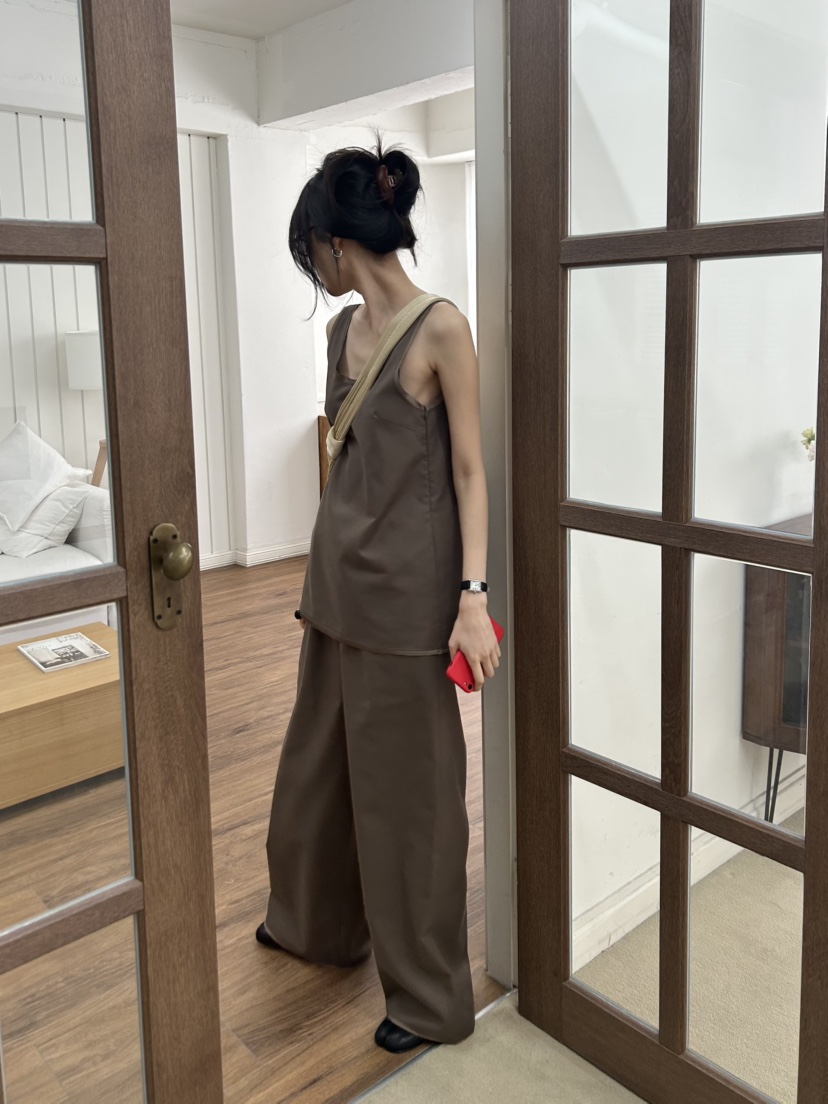 ME MO東大門代購女裝新品26春夏時尚職業熱賣人氣吊帶背心ME MO吊帶/背心