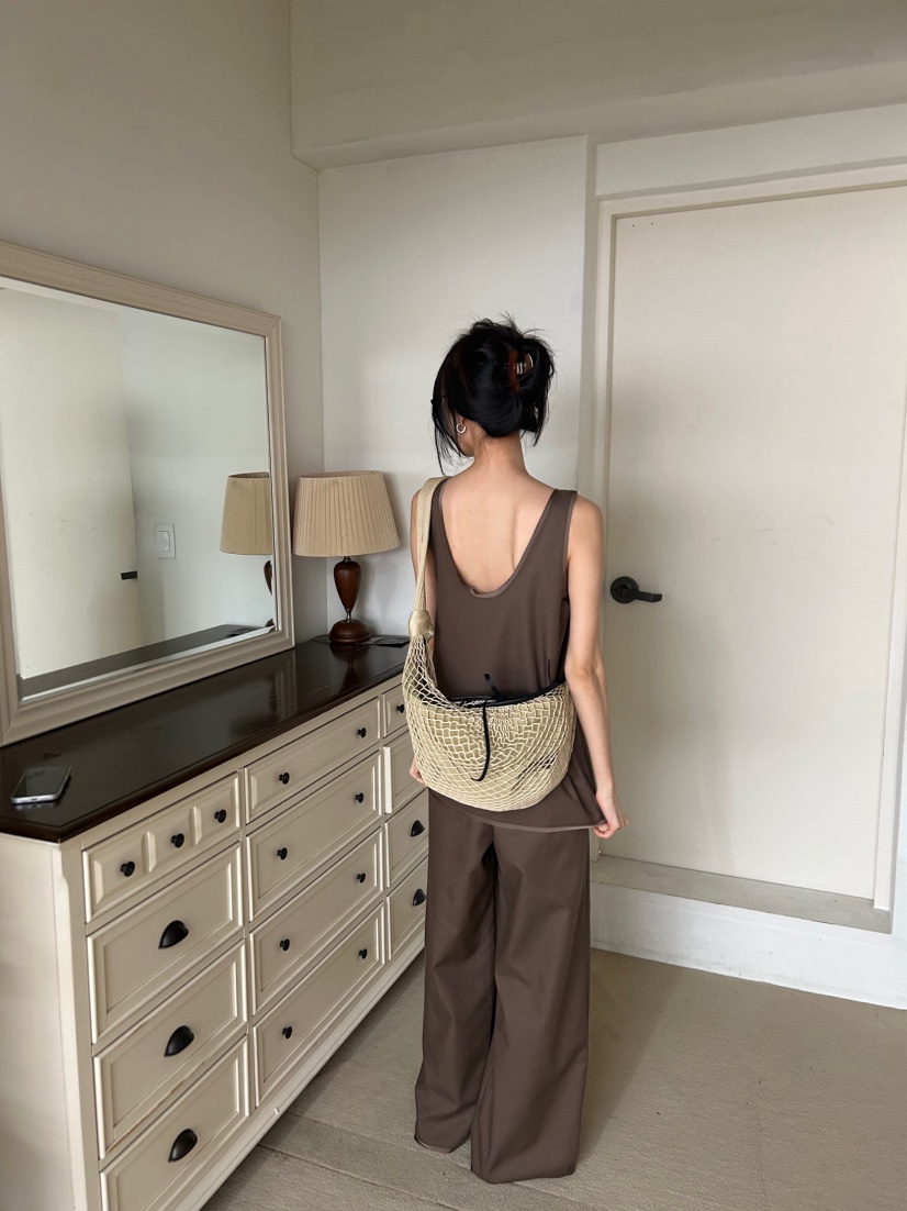 ME MO東大門代購女裝新品26春夏時尚職業熱賣人氣吊帶背心ME MO吊帶/背心