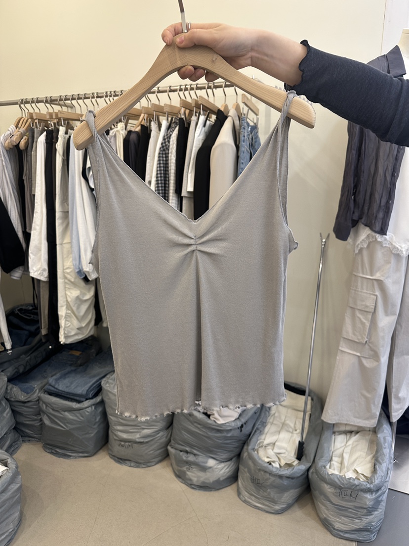 MONDAYMORING東大門代購女裝新款26春夏熱賣職業吊帶背心MONDAYMORING吊帶/背心圖色1