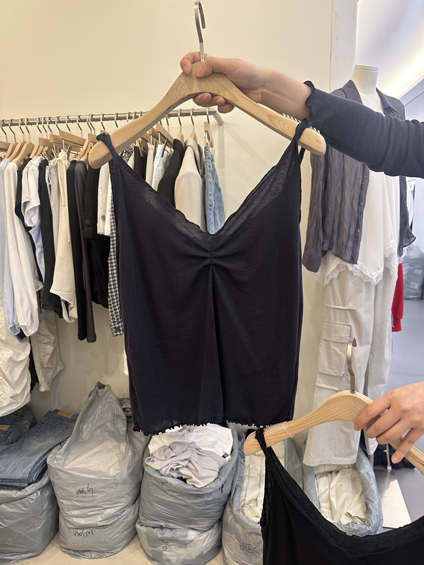 MONDAYMORING東大門代購女裝新款26春夏熱賣職業吊帶背心MONDAYMORING吊帶/背心圖色2