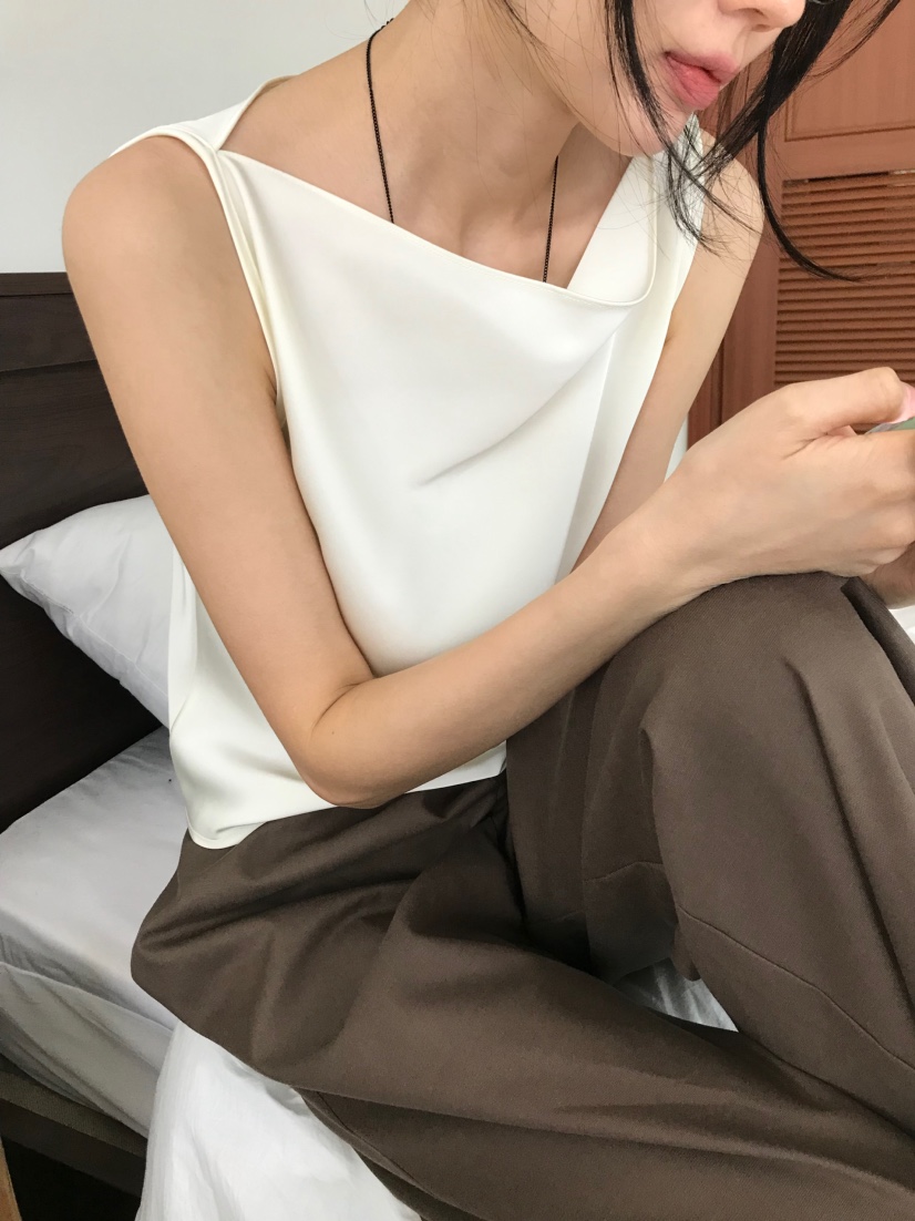 ME MO韓國代購女士新款熱賣時尚推薦人氣休閑吊帶背心緞面ME MO吊帶/背心