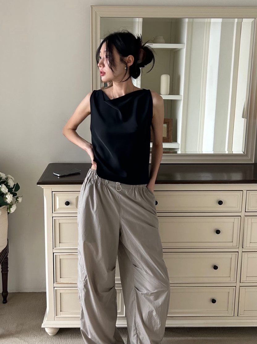 ME MO韓國代購女士新款熱賣時尚推薦人氣休閑吊帶背心緞面ME MO吊帶/背心