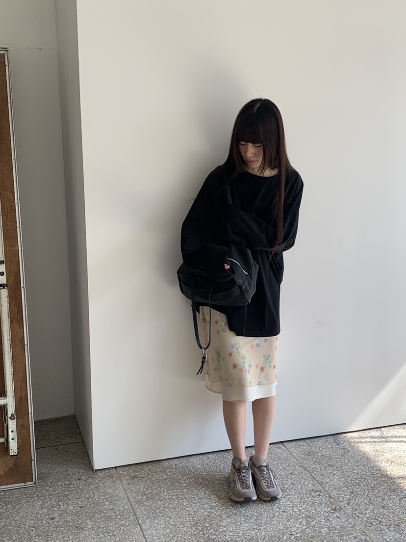 LOGARDEN韓國直郵女裝新品熱賣真品26春夏休閑時尚長袖T恤LO GARDEN長袖T恤