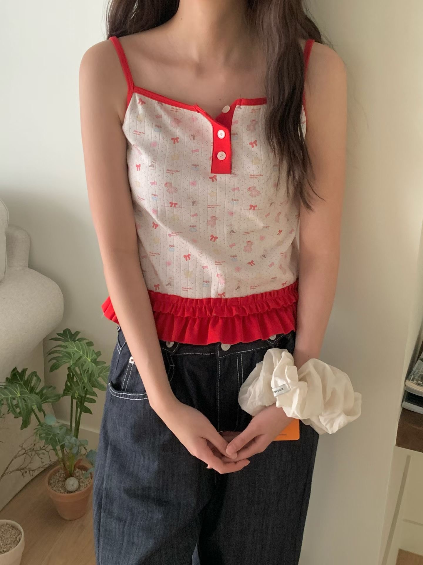 L V C韓國直郵女士新品人氣真品職業熱賣吊帶背心荷葉邊L_V_C吊帶/背心