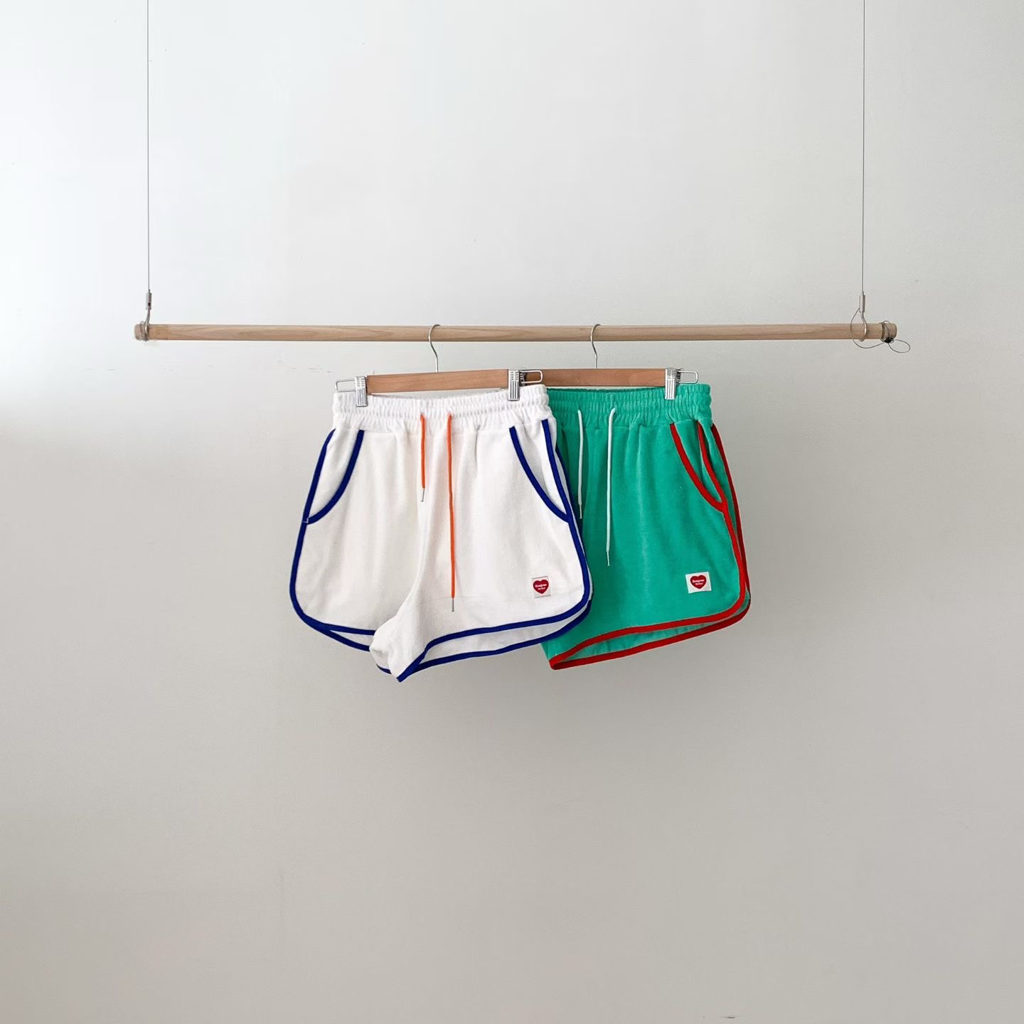 L V C東大門實拍女裝新品26春夏推薦時尚真品人氣熱賣短褲L_V_C短褲圖色2左二色