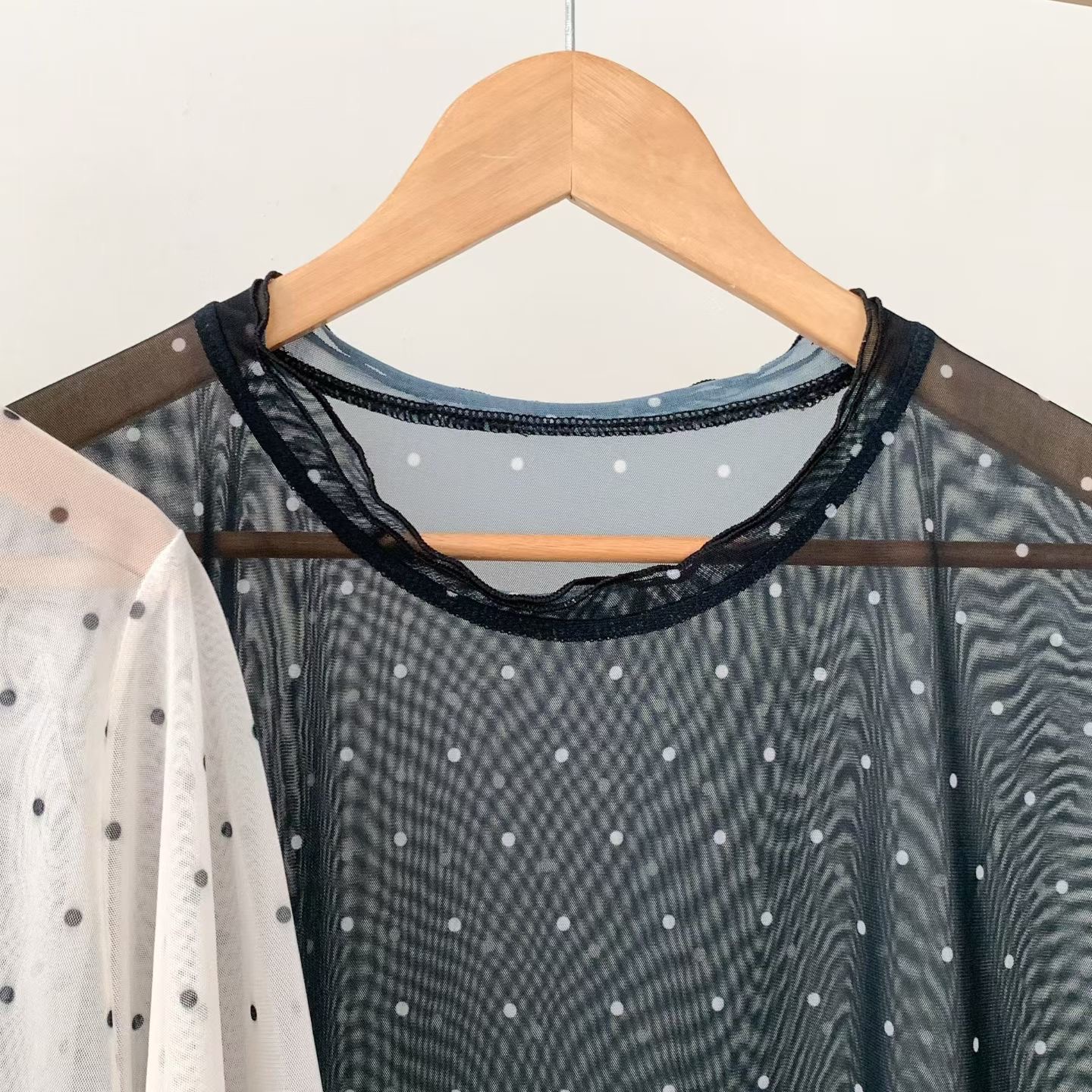 L V C韓國直郵女士新品熱賣推薦職業時尚人氣T恤網眼寬松L_V_CT恤