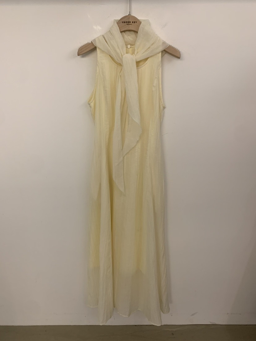 UNDER KEY韓國直郵女士新品時尚熱賣推薦連衣裙含圍巾天絲UNDER KEY連衣裙圖色2