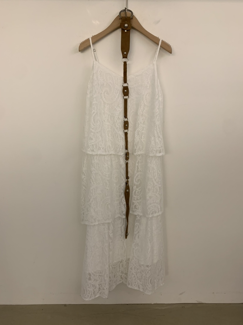 UNDER KEY韓國東大門代購女裝新款休閑連衣裙含腰帶蕾絲UNDER KEY連衣裙圖色1