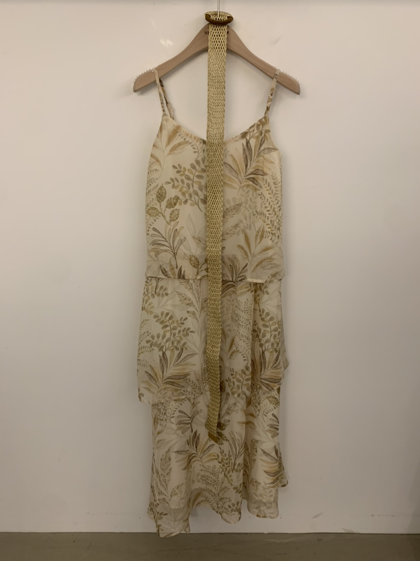 UNDER KEY韓國東大門直郵女裝新款人氣推薦連衣裙含腰帶UNDER KEY連衣裙圖色1